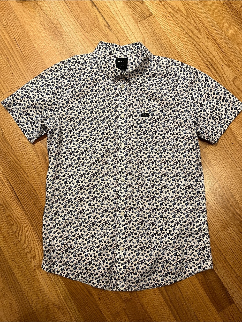 RVCA Medium White Short-Sleeve Button-Up with Navy Floral Print